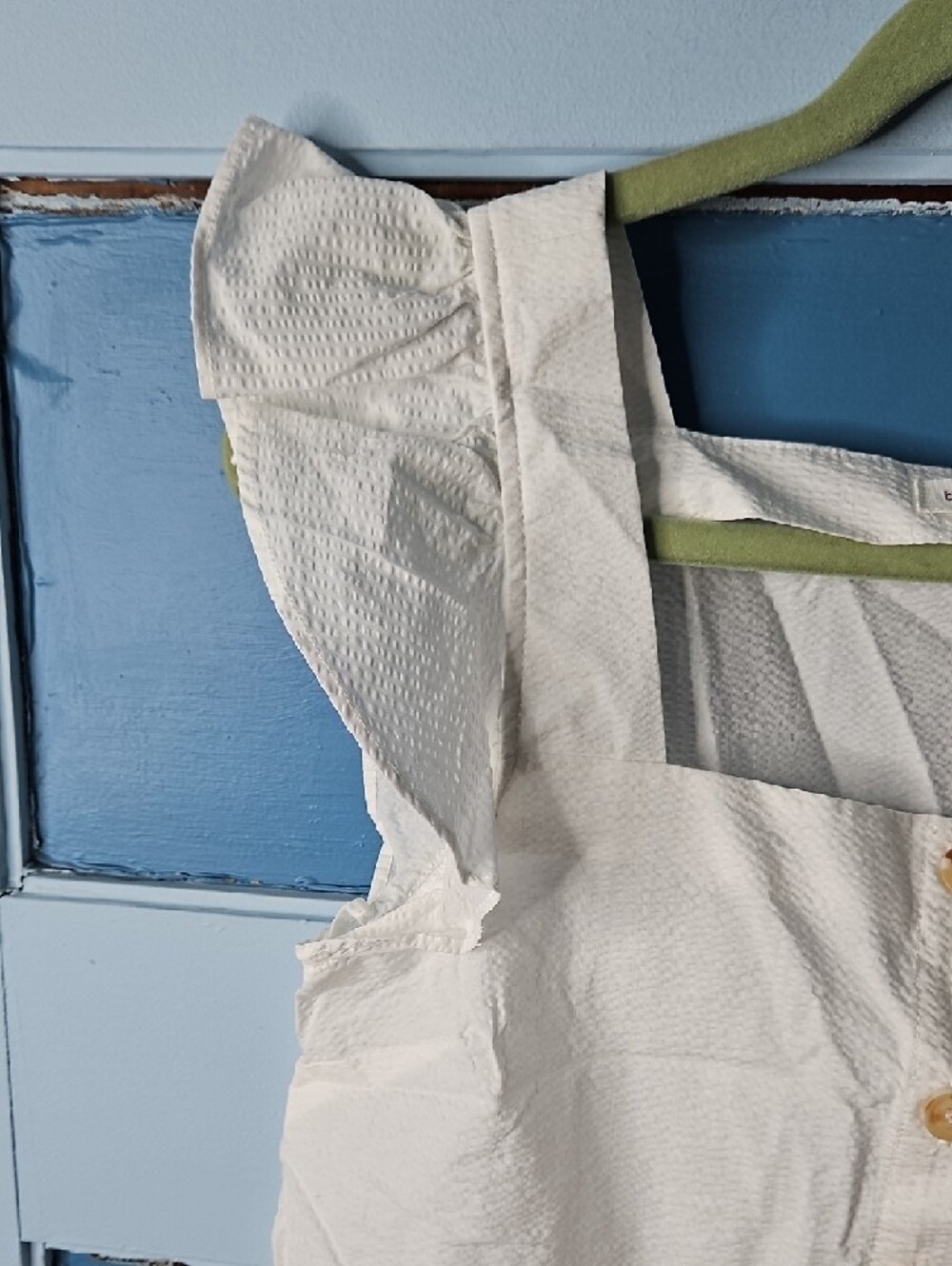 Blu Pepper White Top with Subtle Ruffle Detail Small - Picture 3 of 7